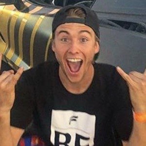 Corey Funk, 29 (Звезда Youtube)