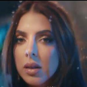 Corina Smith, 34 (Cantante R&B)