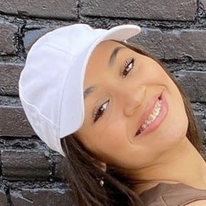 Corinne Carr image 6