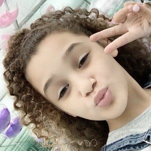 Corinne Joy, 18 (Dancer)