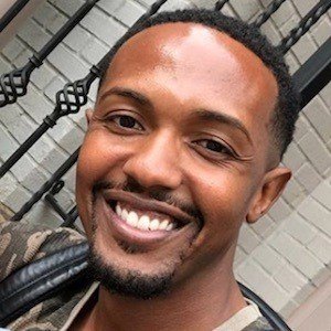 Cornelius Lindsey, 39 (Autor Religioso)