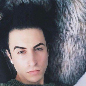 Corvyx, 34 (流行歌手)