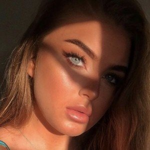 Courtney Reynolds image 5