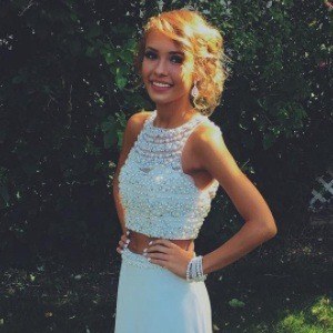 Courtney Walker, 26 (YouTube明星)