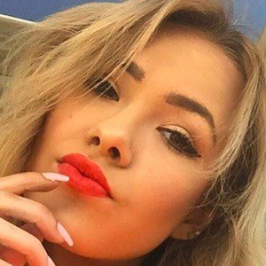 Courtney Walker, 26 (YouTube Star)