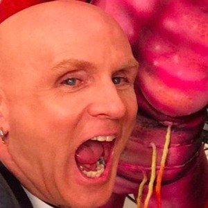 Craig Tracy, 58 (畫家)