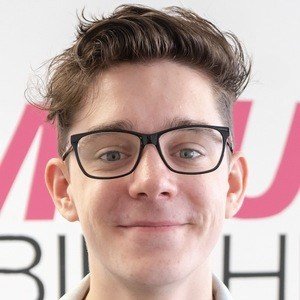 CrankGameplays, 28 (YouTube Star)