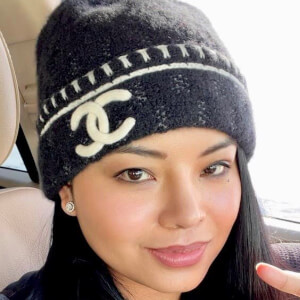 Creative Kelly, 40 (YouTube明星)