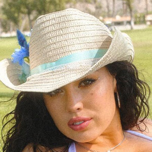 Cristiana Love image 13