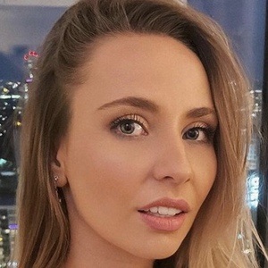 Cristina Kovacs, 33 (YouTube Star)
