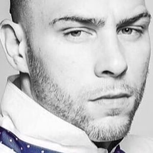 CRSWHT, 32 (YouTube Star)