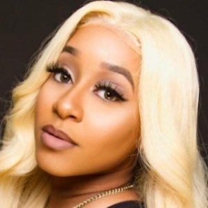 Crystal the Doll, 35 (Instagram明星)