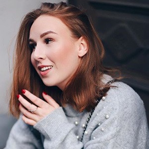 Crystalgrt, 29 (Instagram Star)