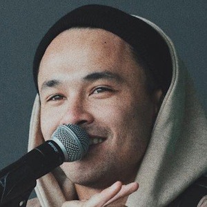 Cyrus Villanueva, 29 (Popsänger)