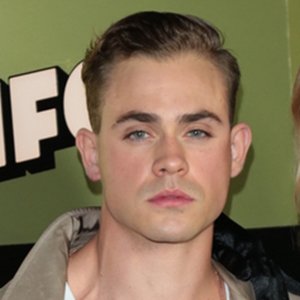 Dacre Montgomery, 30 (Actor de Cine)