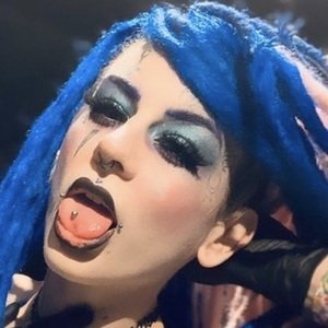 DaddyPeaches, 32 (Instagram Star)