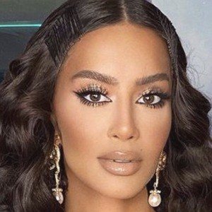 Dafina Zeqiri, 36 (流行歌手)