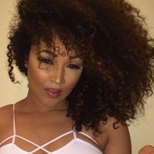 Daisy Parker image 4