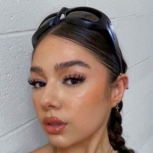 daisyguerrero, 29 (TikTok Star)