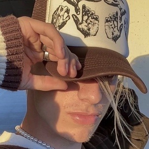 Dakota Seidenspinner, 27 (TikTok Star)