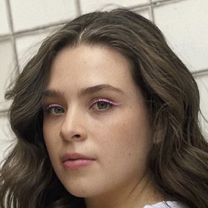 Dalexa, 22 (TV Actress)