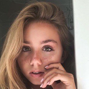 Dalia Mya image 4