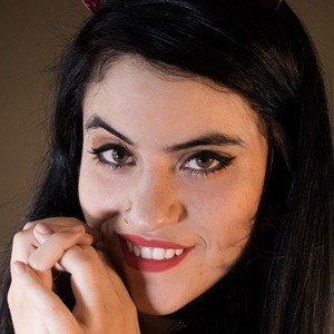 Dama G, 32 (Star di YouTube)