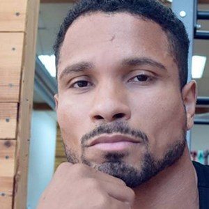 Damien Patrick, 38 (Estrella de YouTube)