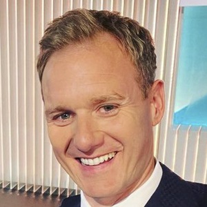Dan Walker image 7