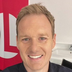Dan Walker image 8