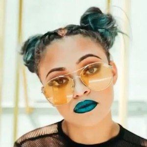 Danelly Hoyer image 4