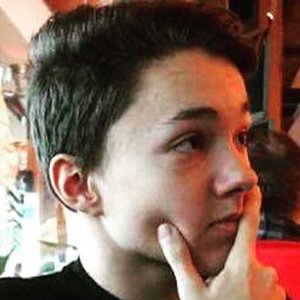 Daniel Lachev, 23 (YouTuber)