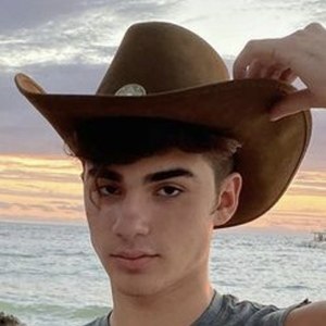 Daniel Miras image 7
