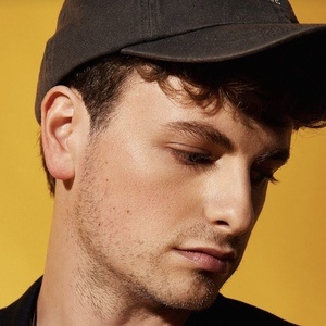 DANIEL SHAW