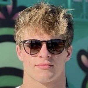 Daniel Thompson, 22 (Estrella de TikTok)