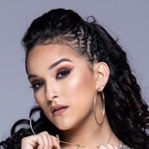 Daniela Darcourt image 7