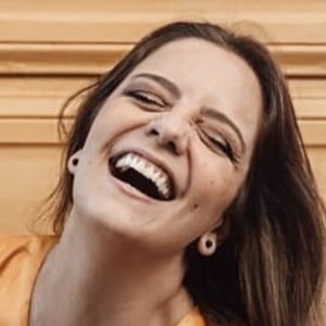 Daniela Sierra, 37 (Attrice di voce)