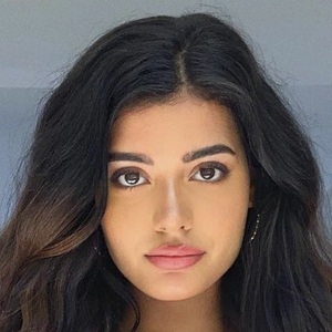 Daniella Salvi, 26 (Instagram明星)