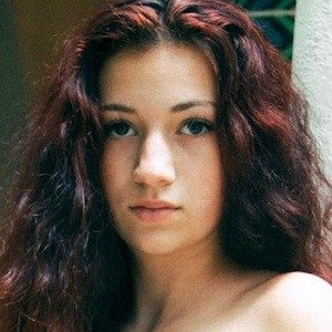 Celebrities born on March 26
