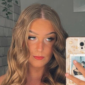 Danielle Burke image 6