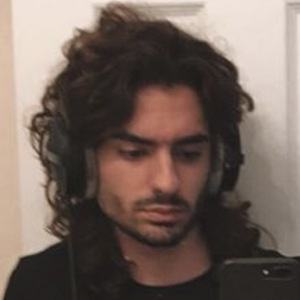 Danny Knutelsky, 24 (流行歌手)