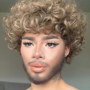 Dante Escalón, 22 (TikTok Star)