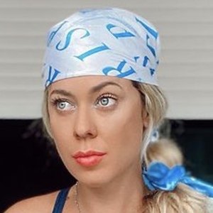 Dany Santoro, 39 (Instagram Star)