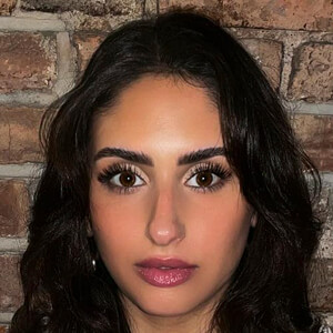 Dara Levitan image 13