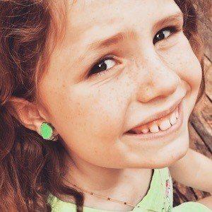 Darby Camp, 18 (电影女演员)