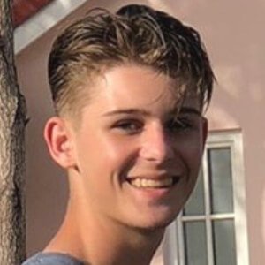 Dario De Vries, 23 (TikTok明星)