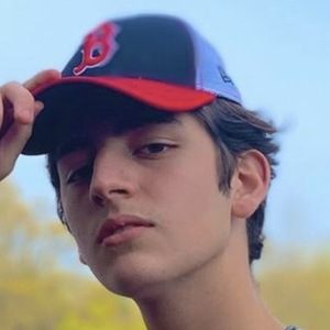 Dario Del Priore, 22 (流行歌手)