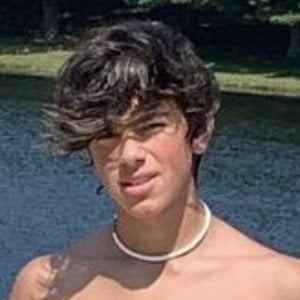 Darren Zaldivar, 19 (TikTok Star)