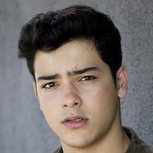 David Caro Levy, 28 (Ator de TV)