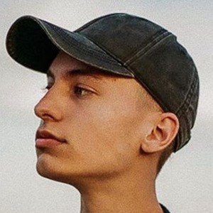 Davis Bates, 29 (Photographer)